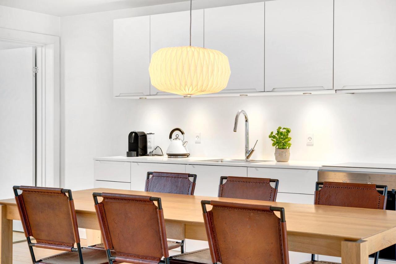 Sanders Monarch - Charming One-Bedroom Apartment With Two Balconies Köpenhamn Exteriör bild