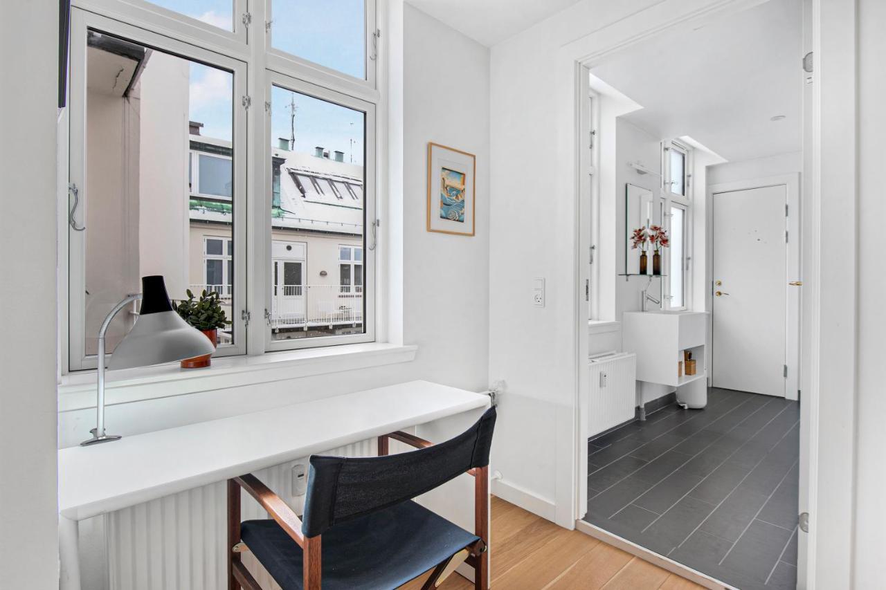 Sanders Monarch - Charming One-Bedroom Apartment With Two Balconies Köpenhamn Exteriör bild